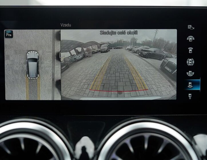 Mercedes-Benz GLB SUV / Terénní 2,0 l 110 kw