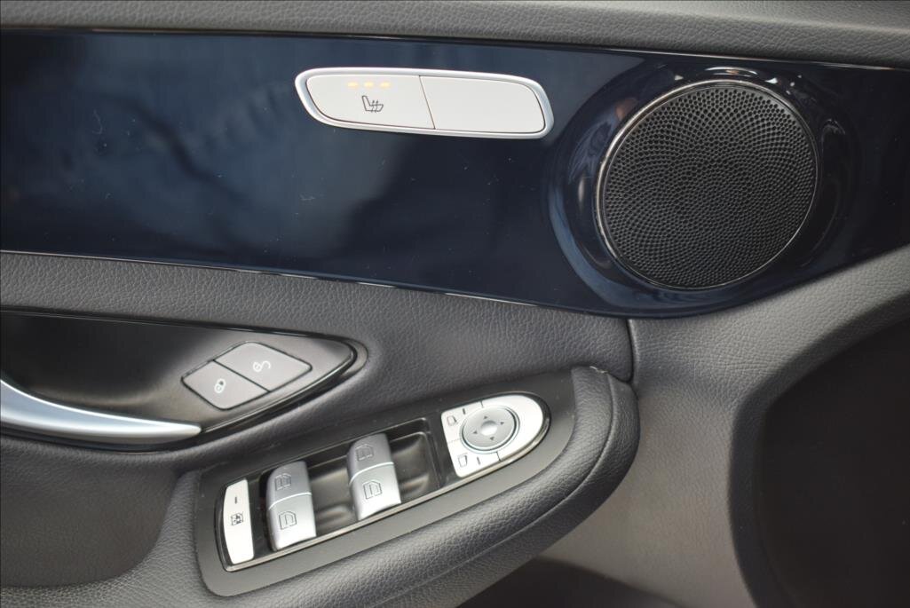 Mercedes-Benz Třídy C Sedan / Limuzína 2,1 l 125 kw