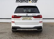 BMW X7 SUV 4,4 l 390 kw