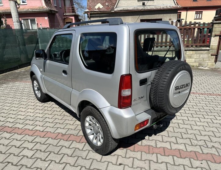 Suzuki Jimny SUV / Terénní 1,3 l 63 kw