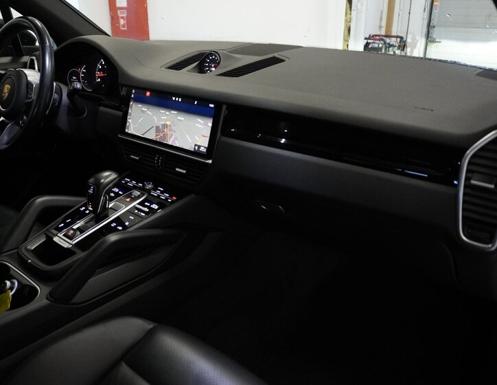 Porsche Cayenne SUV 2,9 l 250 kw