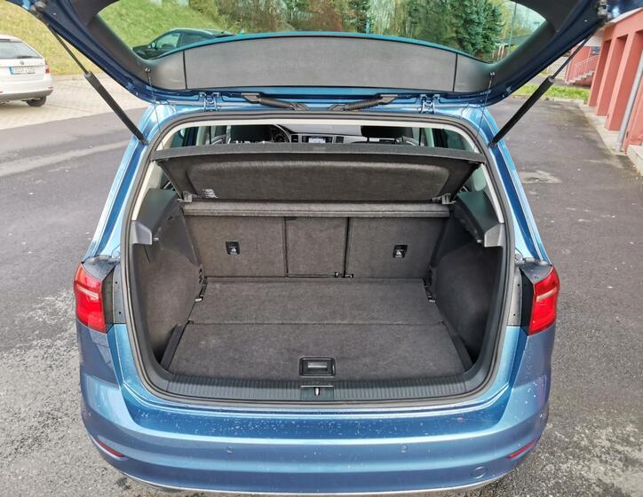 Volkswagen Golf Sportsvan Kombi 1,2 l 63 kw