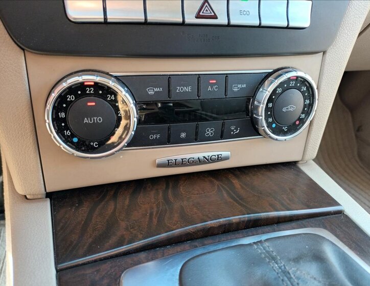 Mercedes-Benz Třídy C Kombi 2,1 l 100 kw