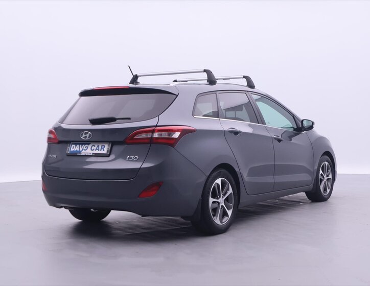 Hyundai i30 Kombi 1,6 l 99 kw