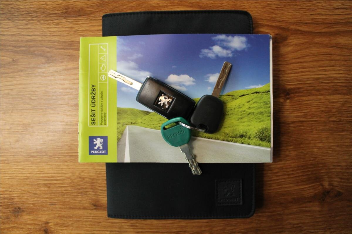 Peugeot 308 Hatchback 1,4 l 70 kw