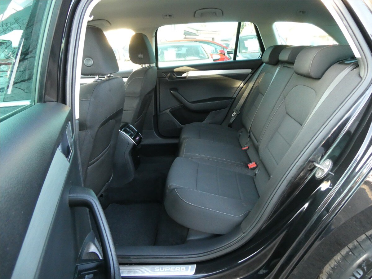 Škoda Superb Kombi 2,0 l 110 kw