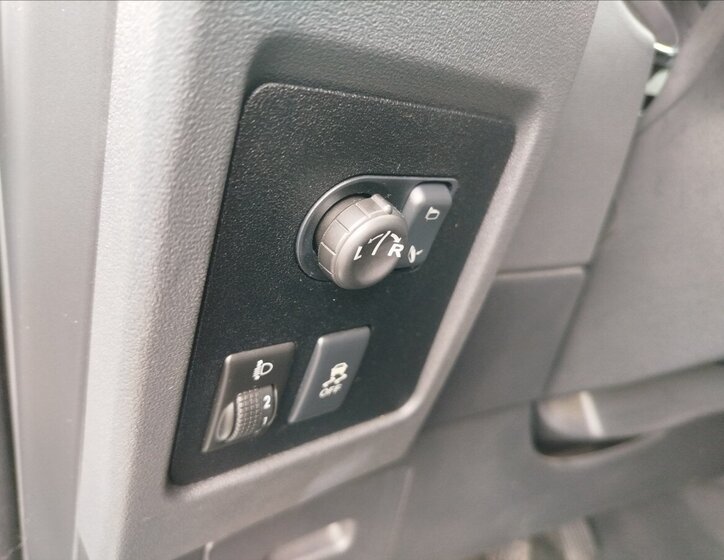 Nissan Qashqai SUV 2,0 l 110 kw