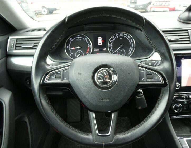 Škoda Superb Kombi 1,6 l 88 kw