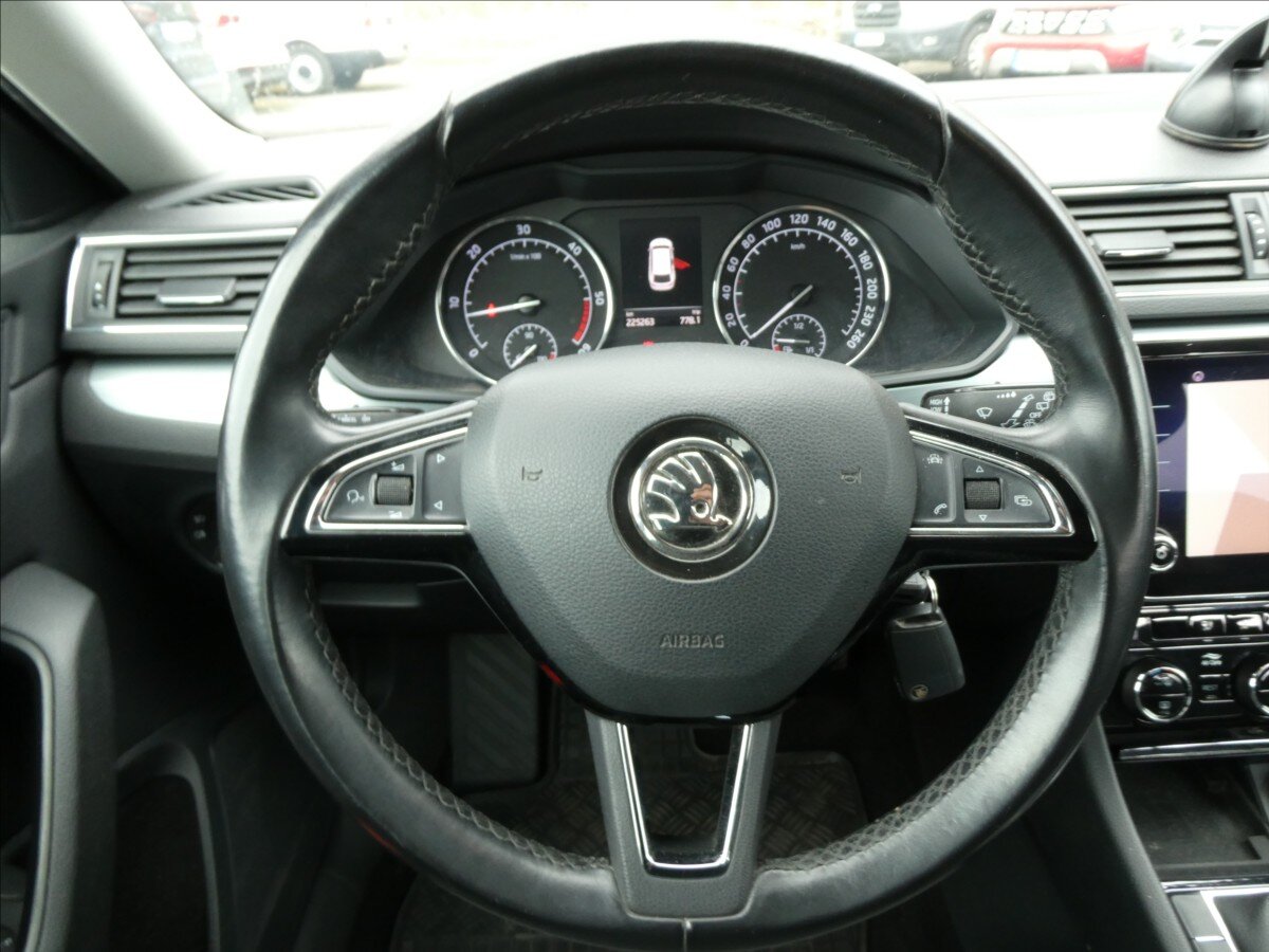 Škoda Superb Kombi 1,6 l 88 kw