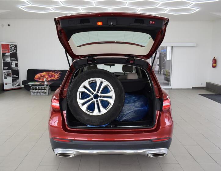 Mercedes-Benz GLC 12