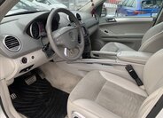 Mercedes-Benz Třídy M SUV / Terénní 4,0 l 225 kw