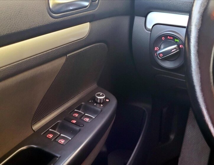 Volkswagen Golf Kombi 1,4 l 90 kw