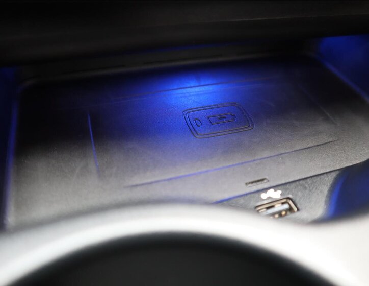 BMW Řada 5 Kombi 3,0 l 195 kw