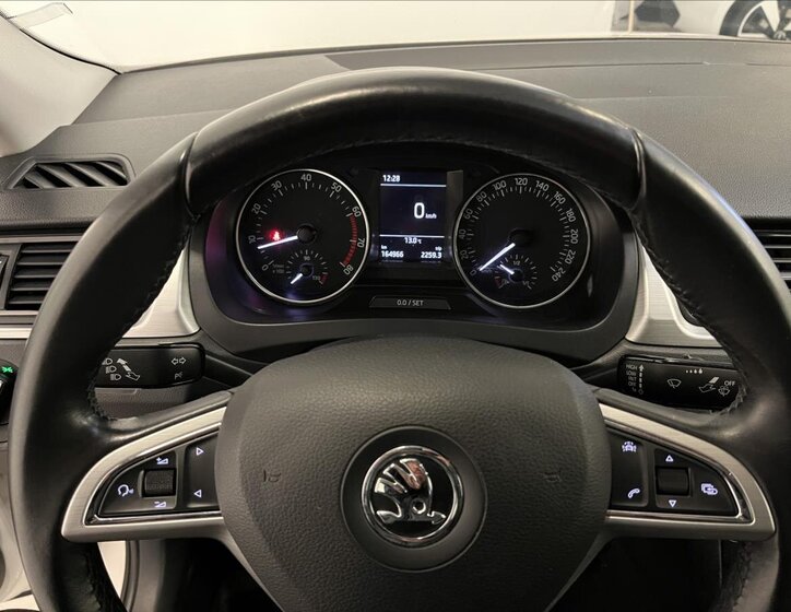 Škoda Rapid Liftback 1,2 l 66 kw