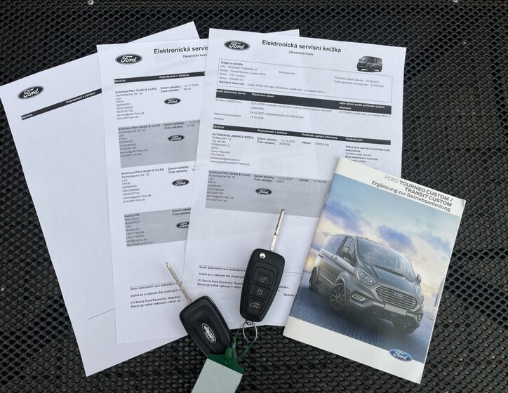 Ford Tourneo Custom Kombi 2,0 l 136 kw