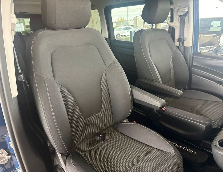 Mercedes-Benz Vito 12