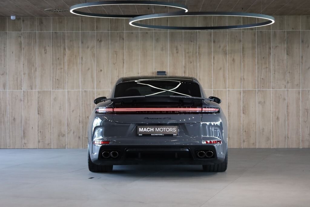 Porsche Panamera Sedan / Limuzína 4,0 l 368 kw