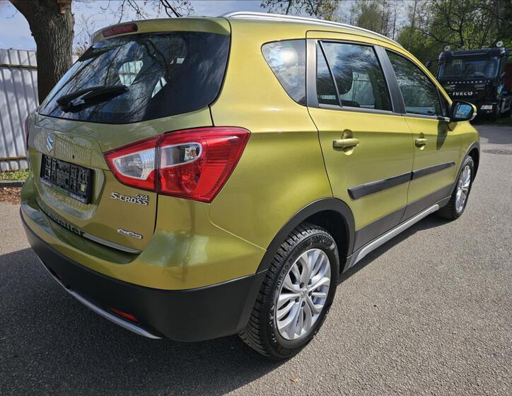 Suzuki SX4 S-Cross 6