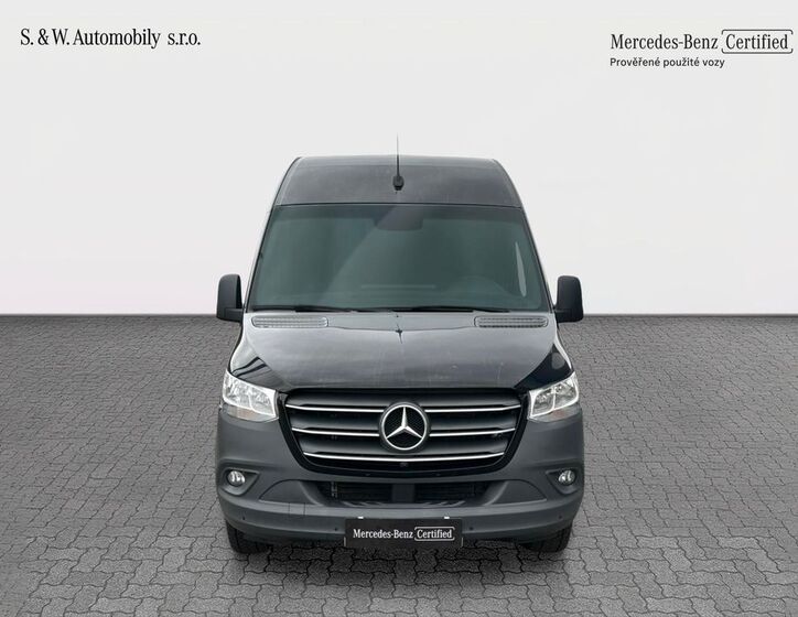 Mercedes-Benz Sprinter 8