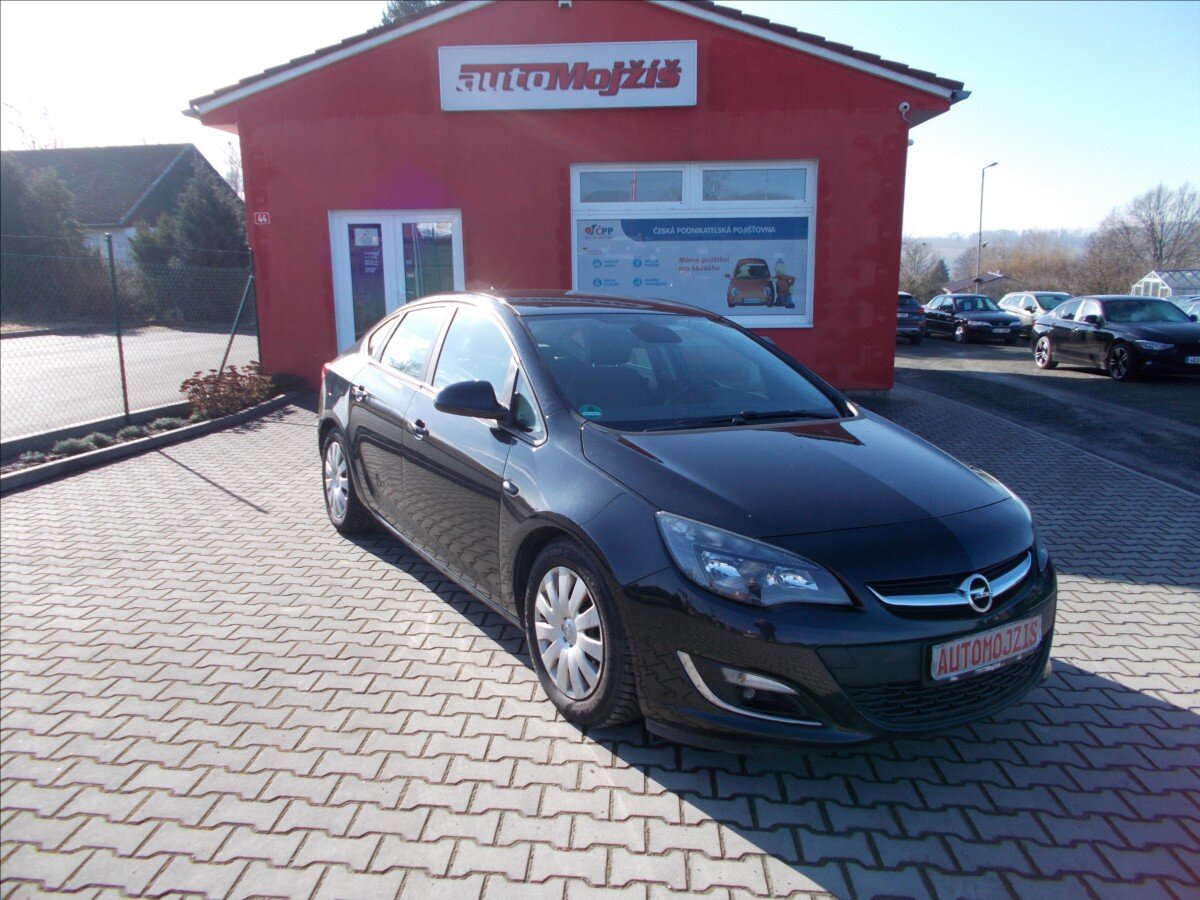 Opel Astra Sedan / Limuzína 1,4 l 103 kw