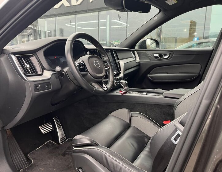 Volvo XC60 SUV 2,0 l 140 kw