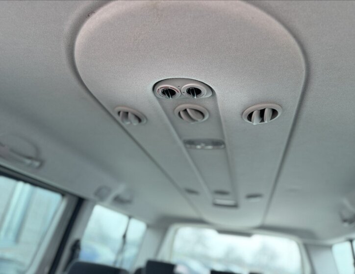 Peugeot Expert MPV 2,0 l 120 kw