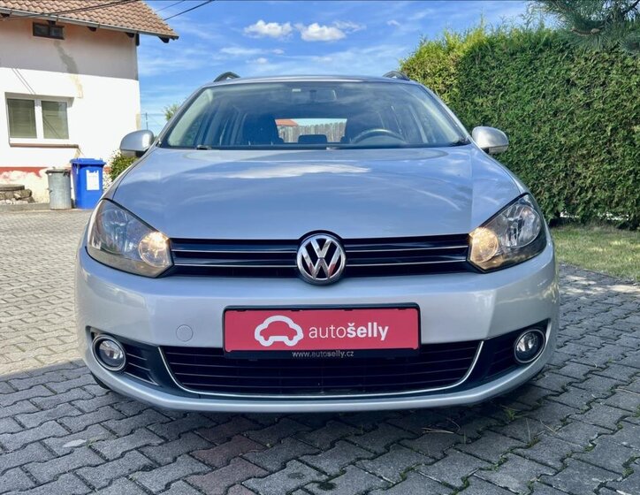 Volkswagen Golf Kombi 1,6 l 77 kw