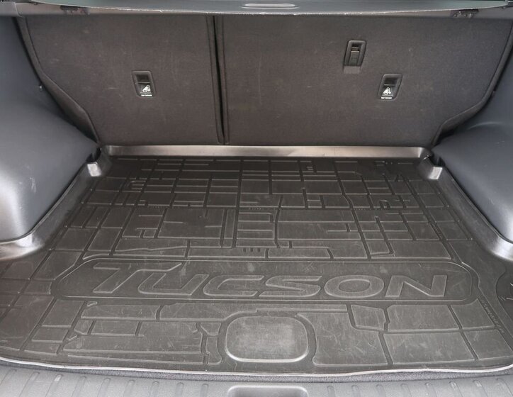 Hyundai Tucson SUV 2,0 l 100 kw