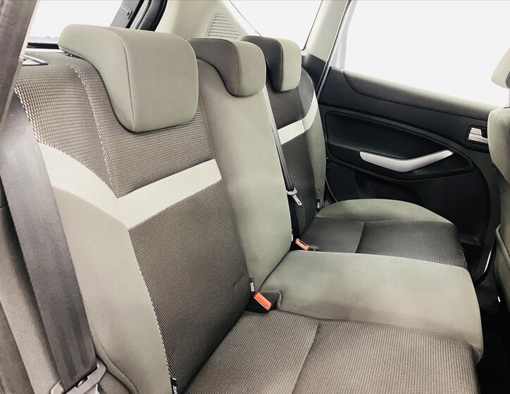 Ford Kuga SUV 2,0 l 103 kw