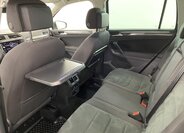 Volkswagen Tiguan 6