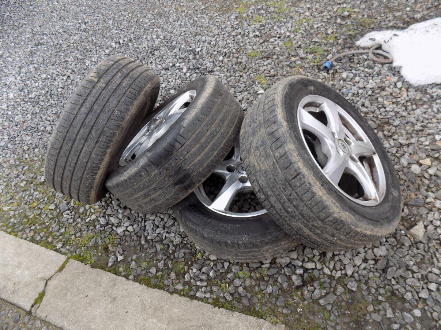 Opel Crossland X SUV 1,2 l 60 kw