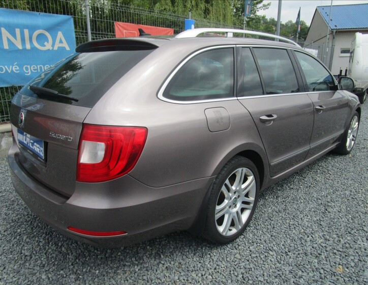 Škoda Superb 4