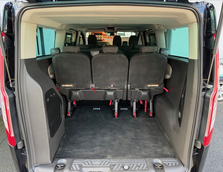 Ford Tourneo Custom 22