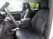 Land Rover Defender 10