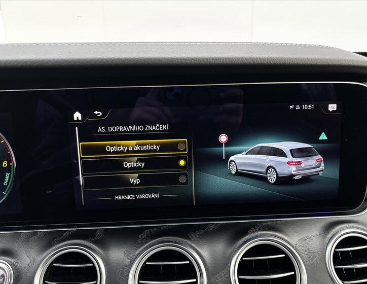 Mercedes-Benz Třídy E Kombi 2,0 l 143 kw