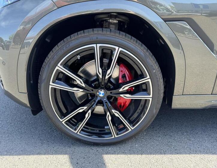 BMW X6 4