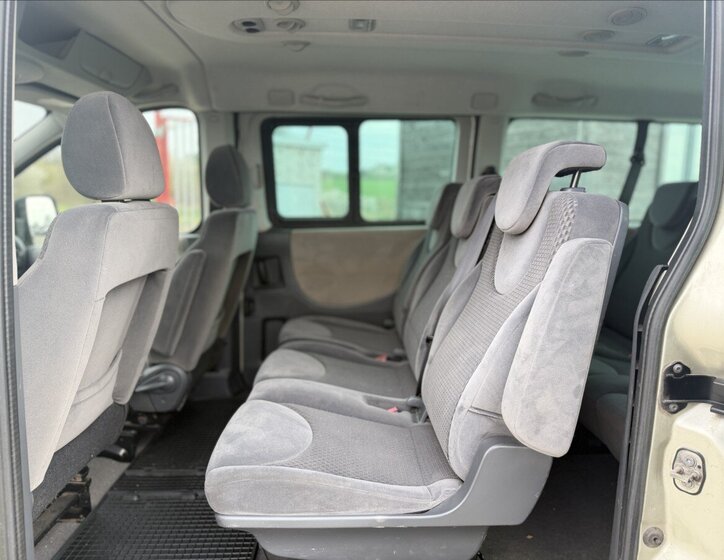 Peugeot Expert MPV 2,0 l 120 kw