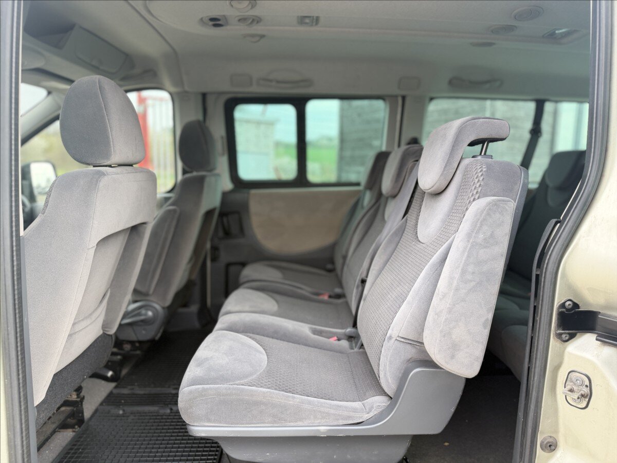 Peugeot Expert MPV 2,0 l 120 kw