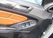 Mercedes-Benz Třídy M 32