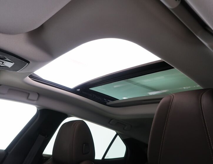 DS Automobiles DS4 Hatchback 1,6 l 132 kw