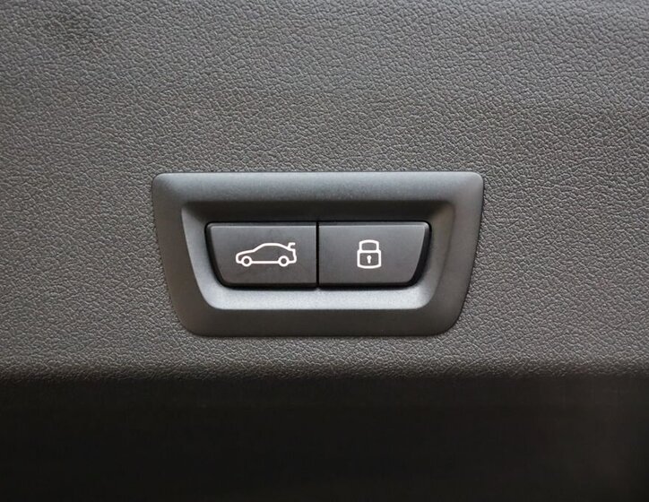 BMW XM SUV / Terénní 4,4 l 480 kw