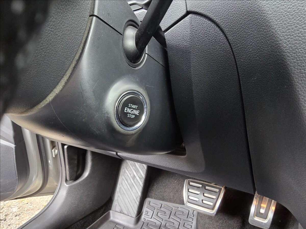 Škoda Octavia Sedan / Limuzína 2,0 l 135 kw