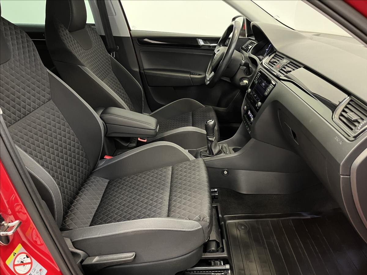 Škoda Rapid Liftback 999,0 81 kw