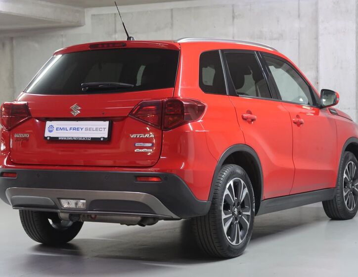 Suzuki Vitara 5