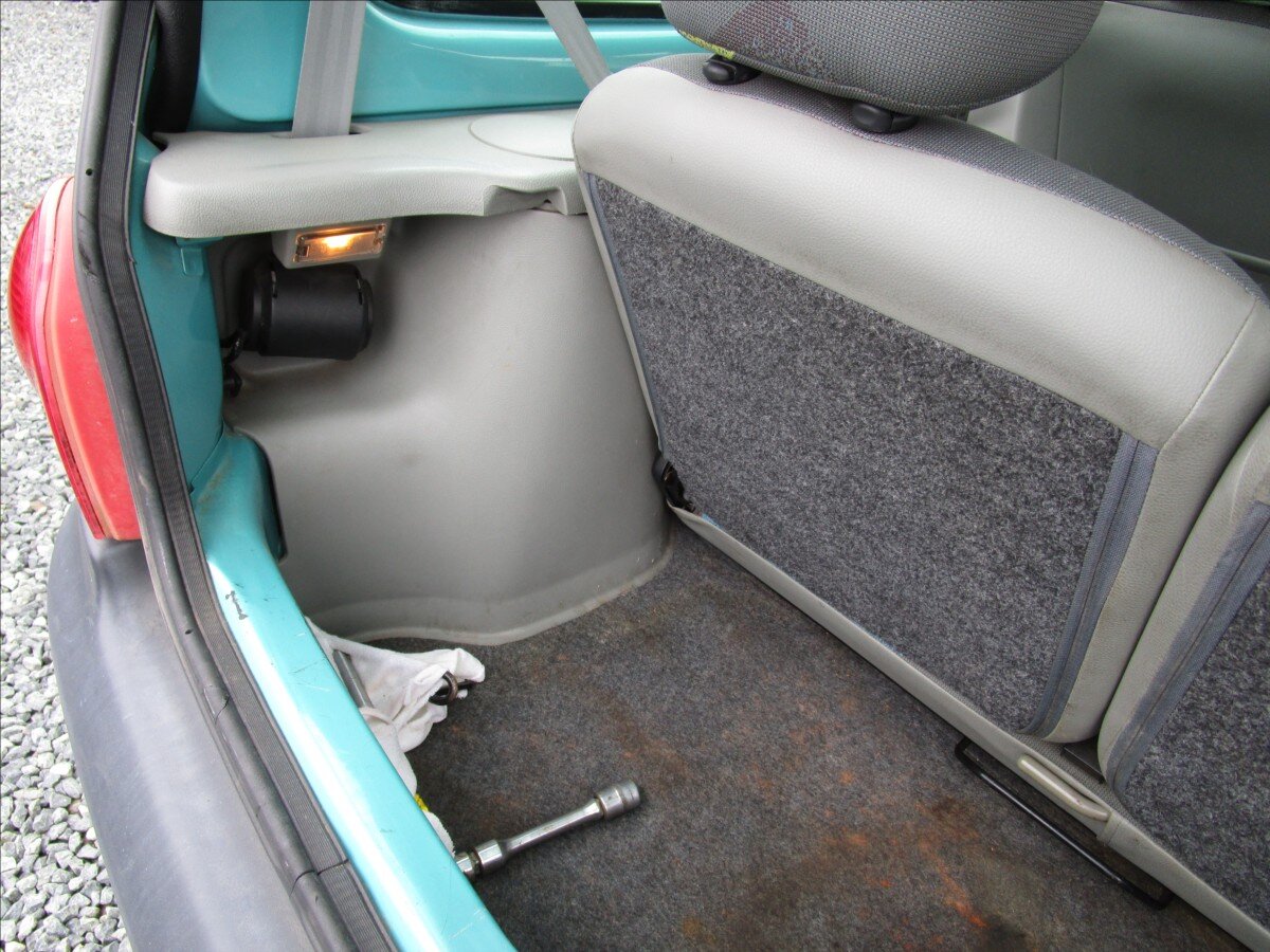 Renault Twingo Hatchback 1,1 l 43 kw