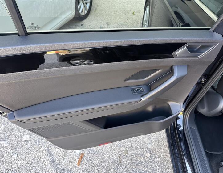 Volkswagen Touran 22