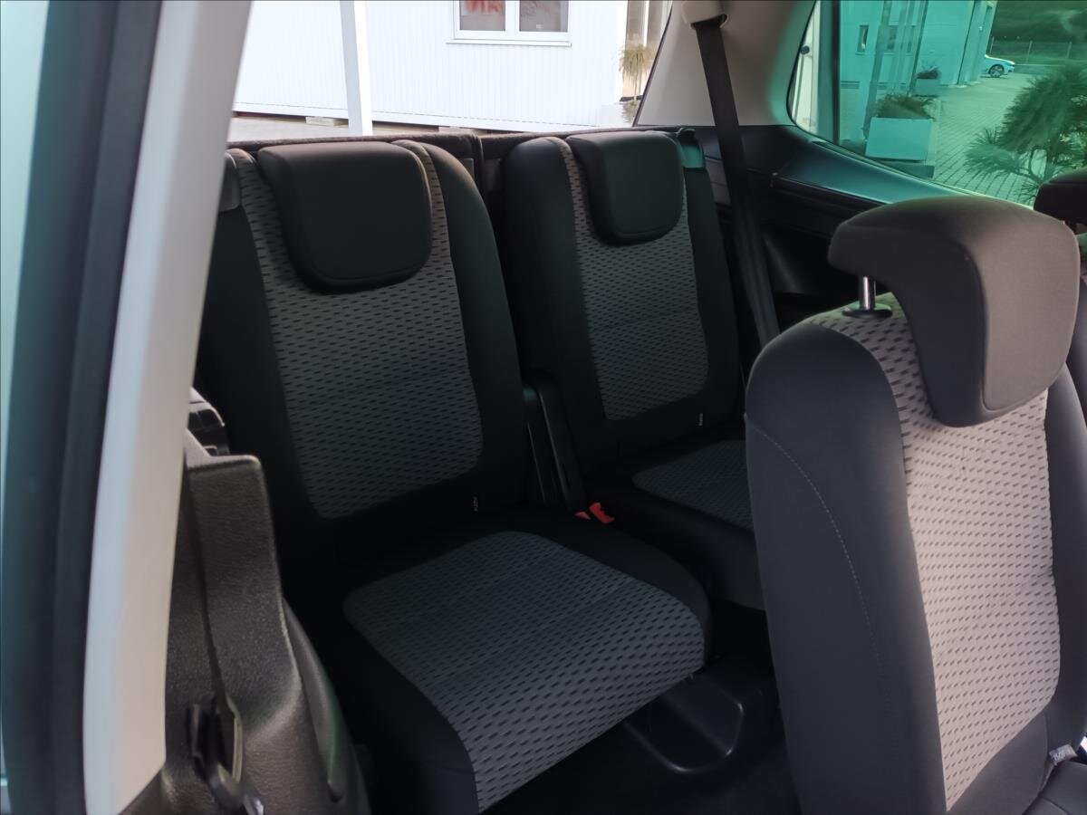 Volkswagen Sharan Kombi 2,0 l 103 kw