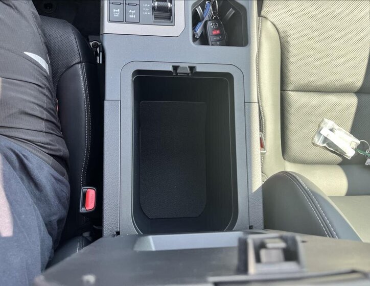 Toyota Land Cruiser 36