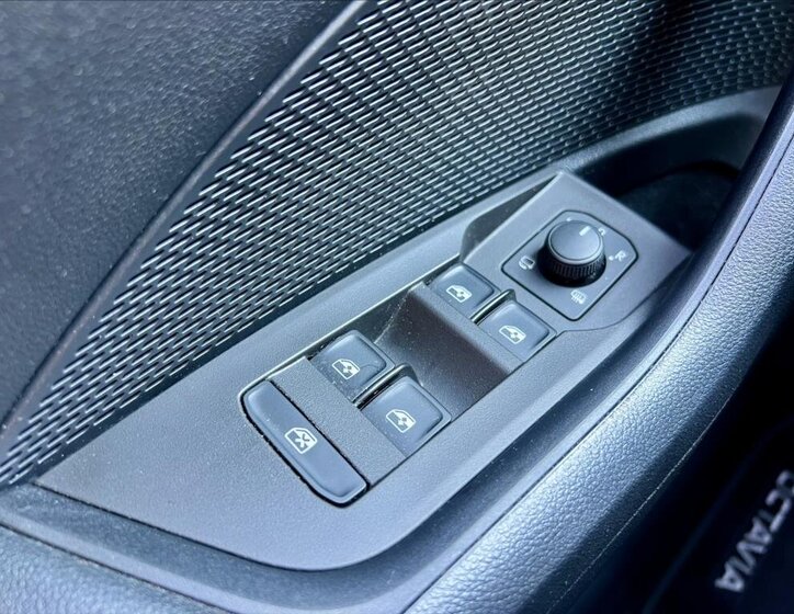 Škoda Octavia Kombi 2,0 l 85 kw