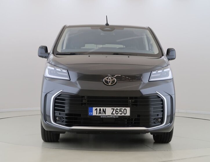 Toyota ProAce Verso VAN / Minibus 2,2 l 0